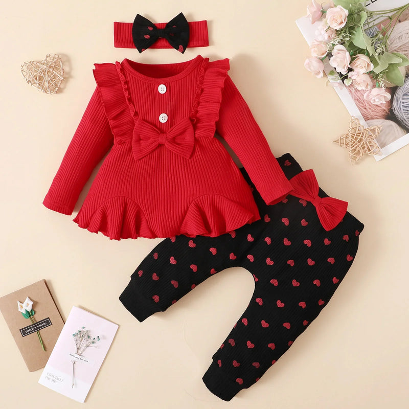 Conjunto de Roupas Love para Bebê Menina